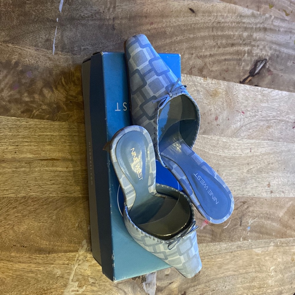 Like new beautiful blue baby doll shoes, size 7